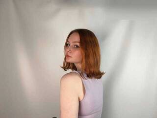 دردشة الفيديو المثيرة ArielCrystal