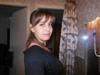 دردشة الفيديو المثيرة arilana