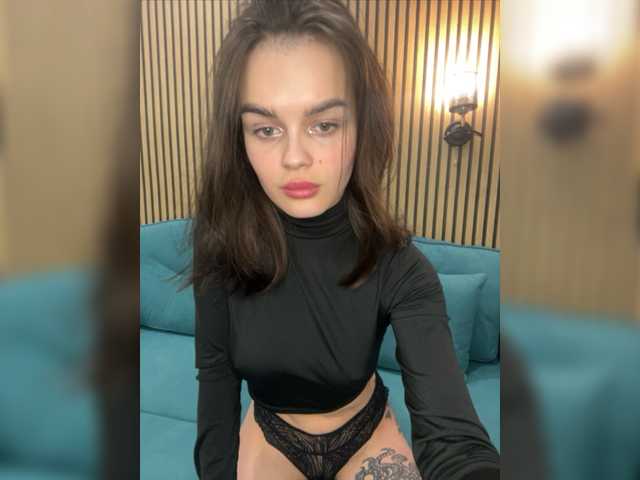 لقطات البث ArtModelka