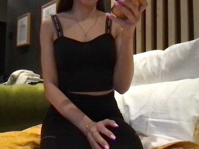 لقطات البث NICOLL_KISS_ME