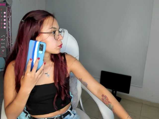 لقطات البث AshelyGirl
