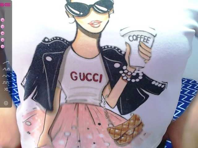 لقطات البث ASHHLEYROBERT