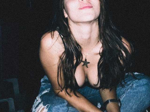 صورة الملف الشخصي AshleyCyrus