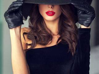 دردشة الفيديو المثيرة ASHLEYFOXZ