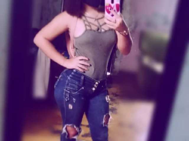 صورة الملف الشخصي ashleyh