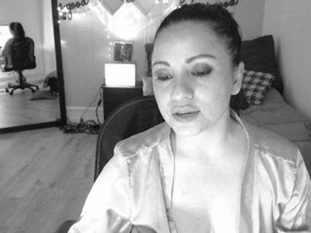 لقطات البث assbroken4u