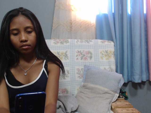 لقطات البث Atheena