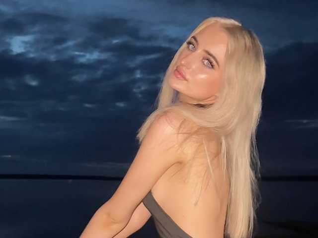 صورة الملف الشخصي AuraLahrman