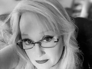 دردشة الفيديو المثيرة Ava6j74