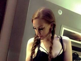 دردشة الفيديو المثيرة AveryKnights