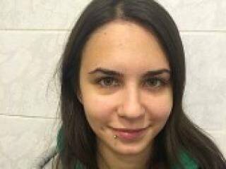 دردشة الفيديو المثيرة azazelca