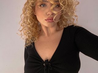 دردشة الفيديو المثيرة baby-dolll