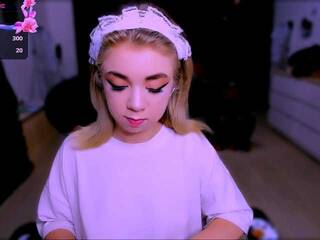 دردشة الفيديو المثيرة BabyNicole