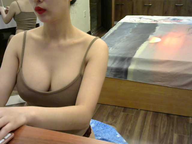 الصور BabyWetDream Hi guys, my name is Mihako, flash boobs is 91 tokens, flash pussy is 99, dance is 100 squirt 500 --Need to 1000tokens squirt right now..