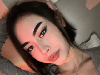 دردشة الفيديو المثيرة BadAsianBaby