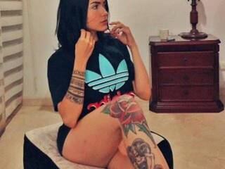 دردشة الفيديو المثيرة baesonfire