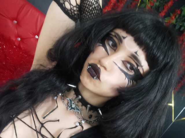صورة الملف الشخصي CountessBathory