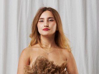 دردشة الفيديو المثيرة BellaCrave