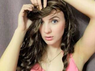 دردشة الفيديو المثيرة BellaOriger