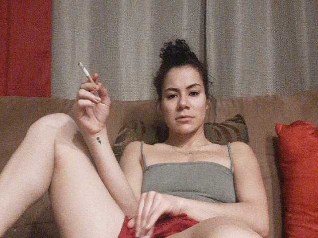 الصور Bellasunmy smoking and talking with your Latina sis