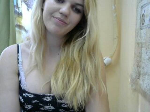 لقطات البث BellyBella