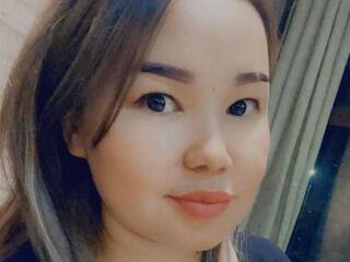 دردشة الفيديو المثيرة BennaSury