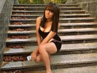 دردشة الفيديو المثيرة besstkitten