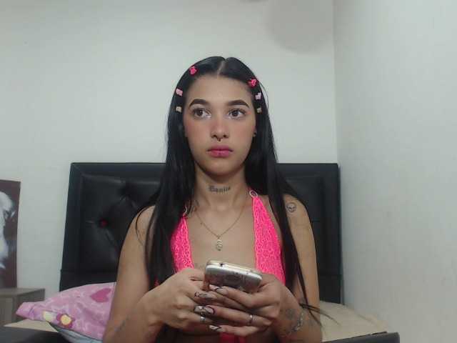 لقطات البث BetsyGonzalez