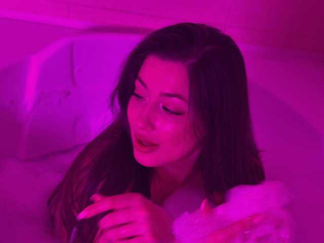 صورة الملف الشخصي BettyBoom13
