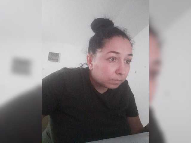 لقطات البث BetyLicious89