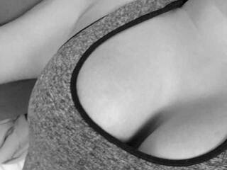 دردشة الفيديو المثيرة Billie24