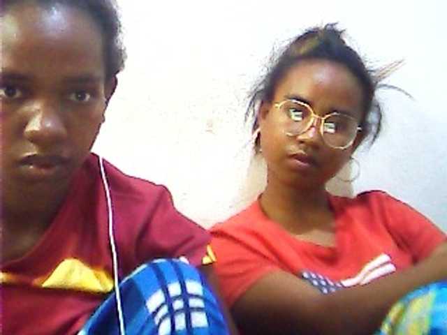 لقطات البث Black-Doubles