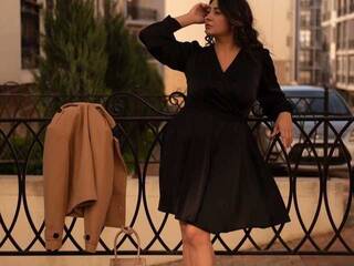 دردشة الفيديو المثيرة Black00pearl