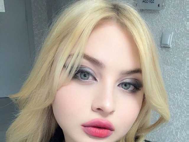 صورة الملف الشخصي BlondeBond