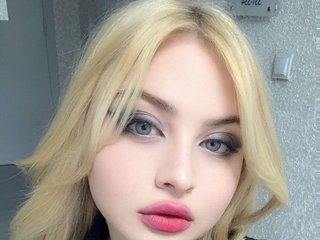 دردشة الفيديو المثيرة BlondeBond