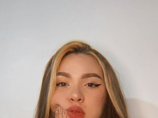 دردشة الفيديو المثيرة Blondie-Kiutt