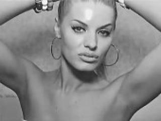 دردشة الفيديو المثيرة blondiestar