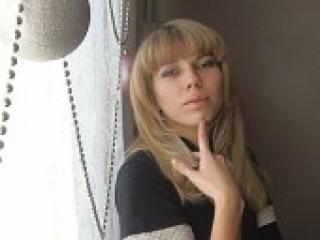 دردشة الفيديو المثيرة blondlora