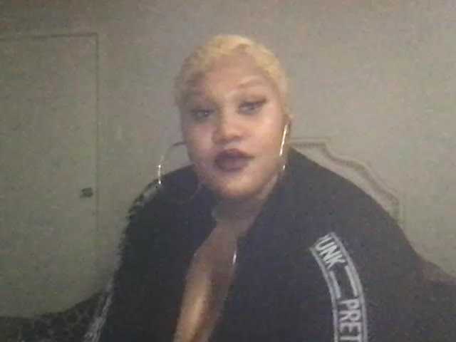 لقطات البث ChichiTheBBW