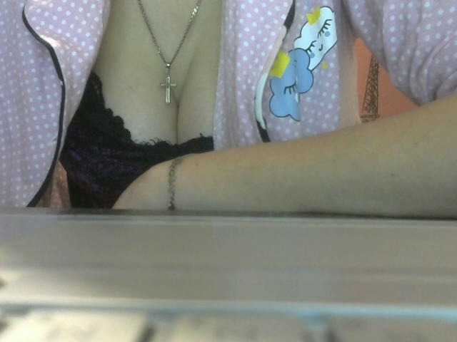 لقطات البث t_w_i_n_k_l_e