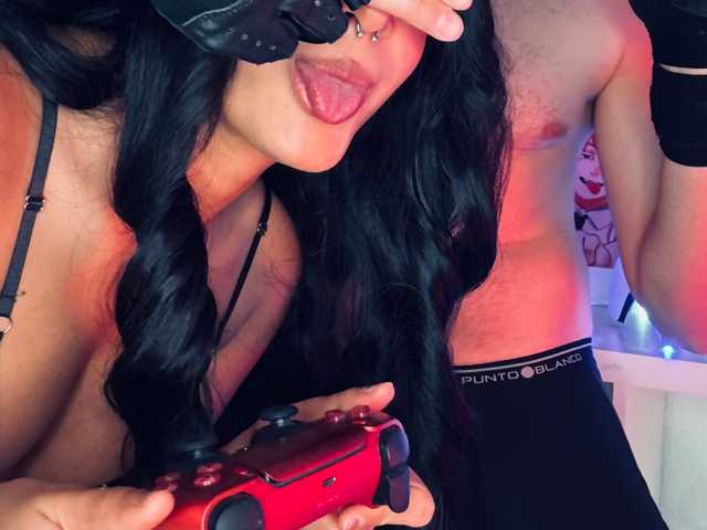 صورة الملف الشخصي BoobsyX