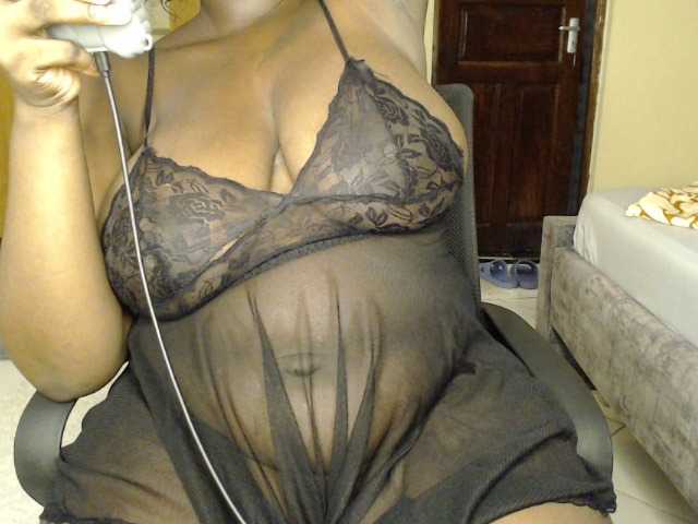 لقطات البث Boobyz