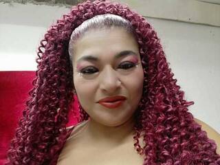 دردشة الفيديو المثيرة BrianaSquirt