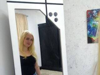 دردشة الفيديو المثيرة brithany-coll