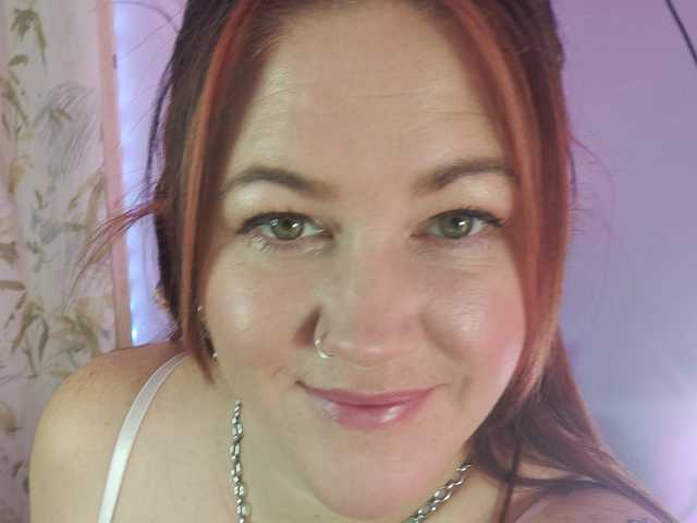 صورة الملف الشخصي British-Rosie
