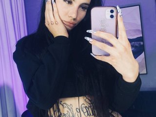 دردشة الفيديو المثيرة BritniSquirts