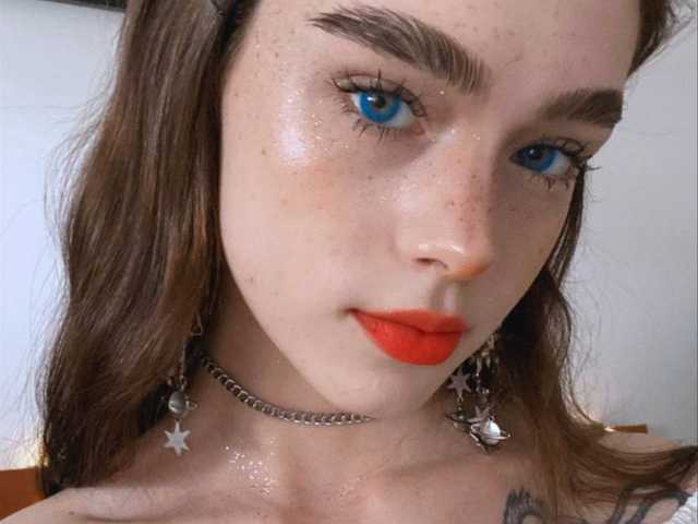 صورة الملف الشخصي BrokenDoll666
