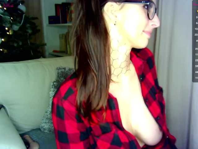 لقطات البث tattooedKika