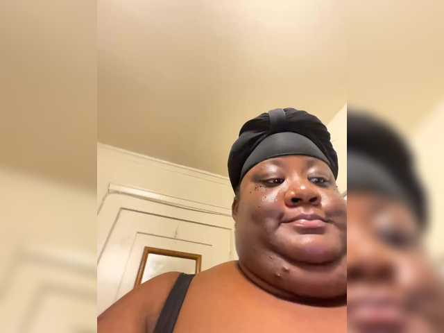 لقطات البث BrownBaddie