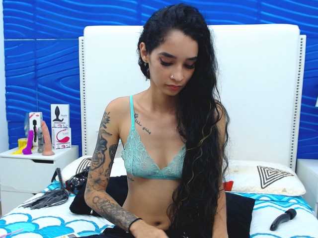 الصور BunnyCox Take my bra off 32 tks/ Twerking 36 tks/ Doggy view 69tks/ I will ride my toys at goal♥ #tattoo #petite #smallboobs #squirt #cum [399 tokens remaining]